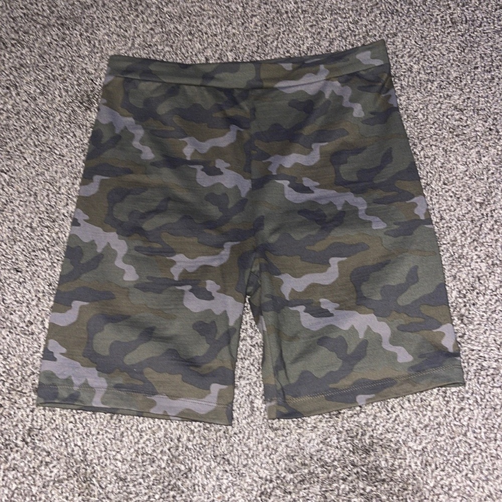 American Eagle Outfitters Women's Camouflage Bike Shorts - Olive Green & Gray